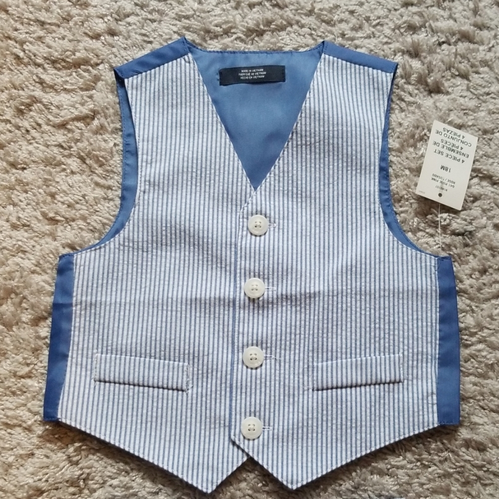 Dressy outfit for baby, matching vest/shorts